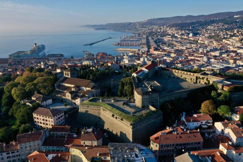 M'S Residences Maiolica Trieste Esterno foto